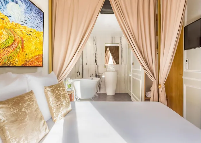 Merveil - Luxury - Opera - Septembre Ii דירה