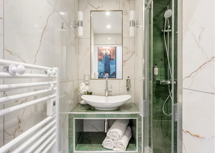 Merveil - Luxury - Opera - Septembre Ii דירה *