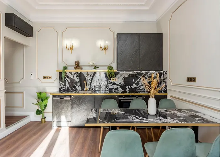 דירה Merveil - Luxury - Opera - Septembre Ii *